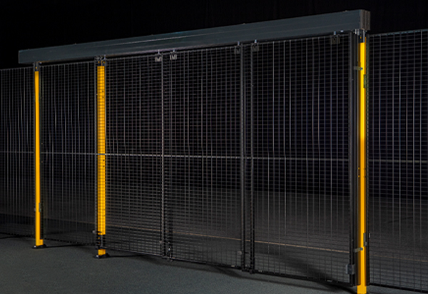 Puerta corredera triple con riel de 3 niveles para espacios limitados 