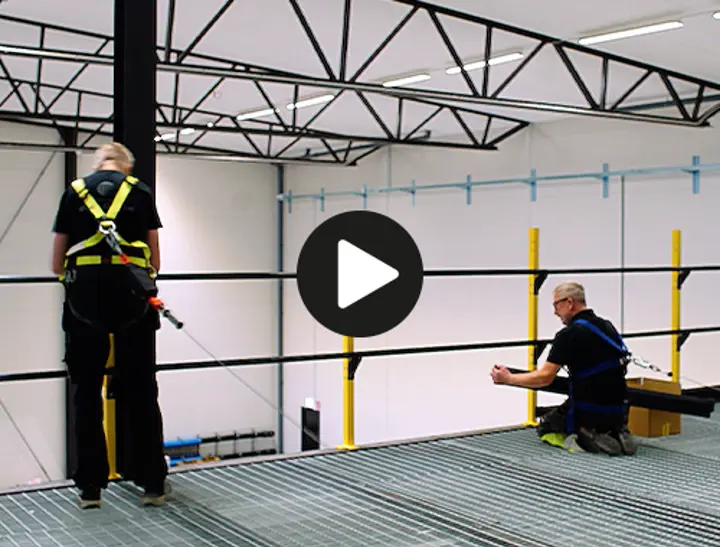 Protección anticaída X-Rail - es modular y los distintos productos que la componen son muy fáciles de ensamblar Protección anticaída X-Rail - es modular y los distintos productos que la componen son muy fáciles de ensamblar