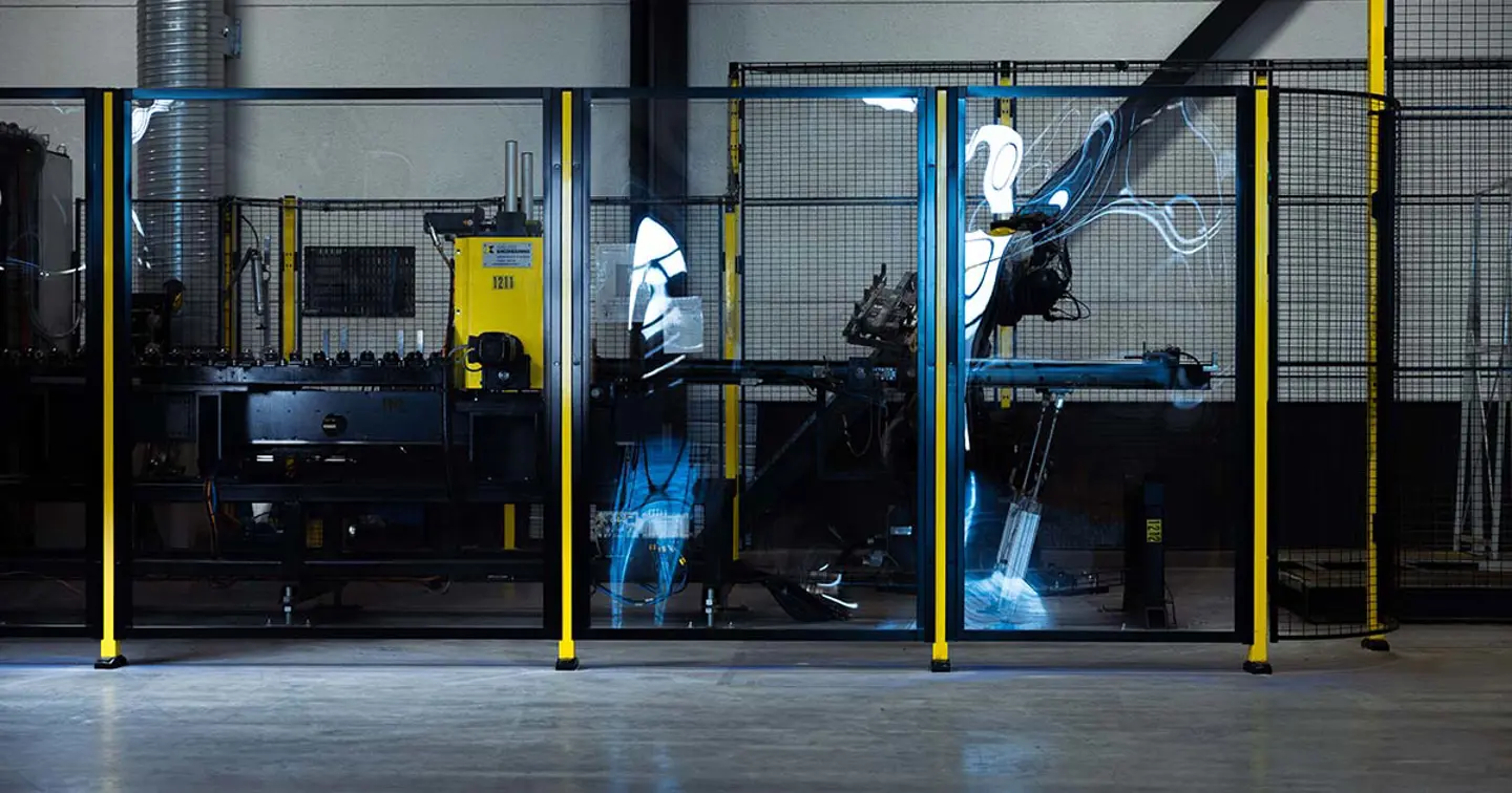 La selección de las medidas de seguridad adecuadas, incluidas las vallas de protección, requiere una evaluación exhaustiva de los riesgos.