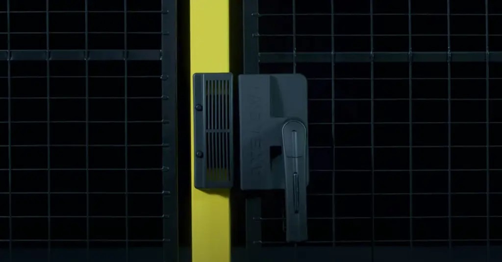 Instalare de cerradura de enganche con Axelent